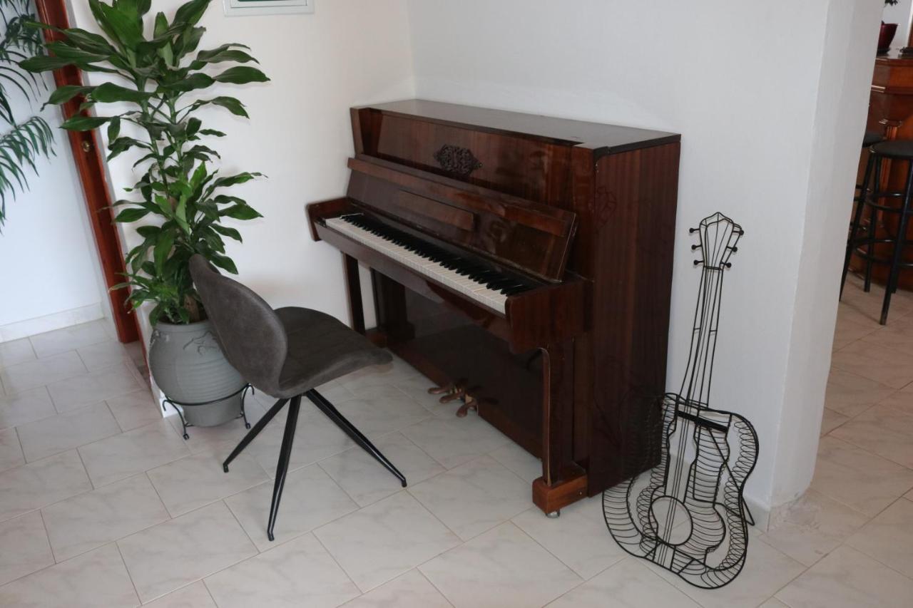 Hotel Michaela Poros  Zewnętrze zdjęcie