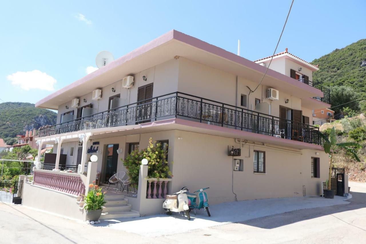 Hotel Michaela Poros  Zewnętrze zdjęcie
